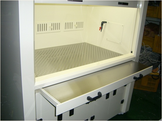 120821_pvchum112923.jpg
